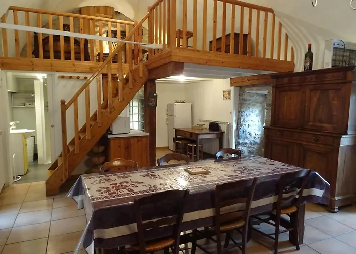 La Maison Du Berger La Cresse